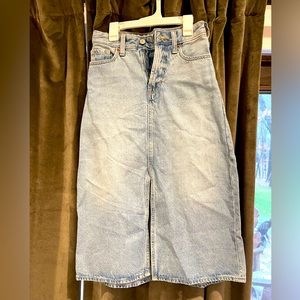 Denim midi skirt. Old Navy size 2. Slit in front.